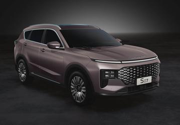 Новый кроссовер от Chery для России с 8-ступенчатым «автоматом» и полным приводом. Раскрыты комплектации Soueast S07