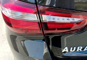 АвтоВАЗ начал собирать дешевые Lada Aura, но купить такую машину не получится