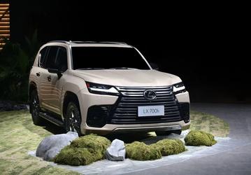 Премиум-Land Cruiser нового поколения. Lexus LX 700h показали вживую, объявлены цены