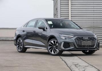 «Стильный и спортивный». В Россию привезли Audi A3 Long
