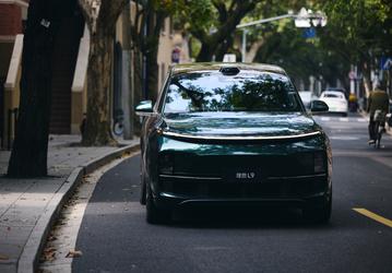 Премиум-гибриды Li Auto расходятся как горячие пирожки: в ноябре продано 48 740 новых Li Auto, а объем продаж Li Auto L6 перевалил за 160 тыс. единиц