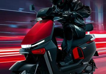 Thunder V8, графеновая аккумуляторная батарея, круиз-контроль, дисковые тормоза, регулируемая амортизация и краска автомобильного класса. Представлен скутер Aima A7 Plus