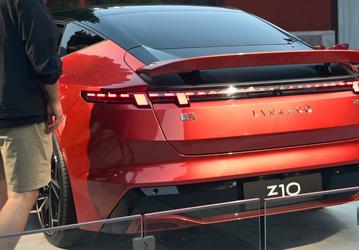 790-сильный брат Zeekr 001 с электромагнитной подвеской и огромным запасом хода. Представлен Lynk & Co Z10 Halo