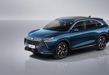 147-сильный седан от суббренда Chery стал дешевле Lada Vesta: Kaiyi E5 продают со скидкой 715 тыс. рублей, а скидка на кроссовер Kaiyi X7 доходит до 800 тыс. рублей