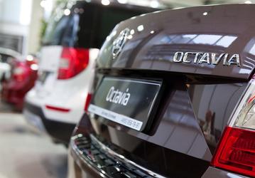 За хищение более 1 млрд руб. при закупке автомобилей Skoda Octavia обвиняемым грозит более 9 лет колонии