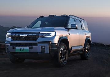 Аналог Defender 110 и Land Cruiser 300 от BYD пользуется популярностью в Китае. Рамный 748-сильный внедорожник BYD Leopard 8 за неполный месяц разошелся в количестве почти 2500 штук