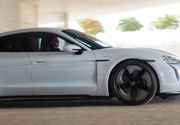Porsche обвиняют в сокрытии информации: в батареях Taycan может произойти короткое замыкание, что приведет к возгоранию