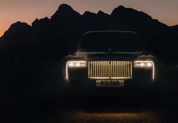 Когда Aurus Komendant не доступен, приходится покупать Rolls-Royce Cullinan. Внедорожник Rolls-Royce стал самым популярным автомобилем в России в своем сегменте