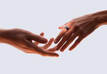 Разработано в России: Сбер представил умное кольцо Sber Smart Ring с интегрированной нейросетью GigaChat Max
