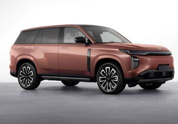 Ещё больше и современнее, чем Hyundai Santa Fe: уникальное освещение, запас хода 1000 км и автопилот в пятиметровом кузове. Представлен первый автомобиль GAC с новейшей гибридной системой