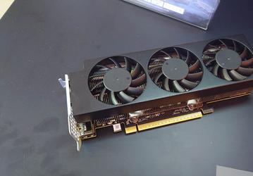 Маленькая низкопрофильная видеокарта, которая быстрее GeForce RTX 4060. Gunnir представила Arc B580 в таком исполнении