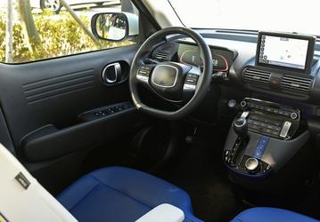 Новенький кроссовер Hyundai в топовой комплектации для фанатов физических кнопок дешевле 1,8 млн рублей — Casper подешевел до уровня «Москвича 3»