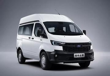Ford Transit возвращается в Россию через Китай. В Россию привезут партию китайских Ford Transit Custom, и у таких автомобилей даже есть 9-ступенчатый «автомат»