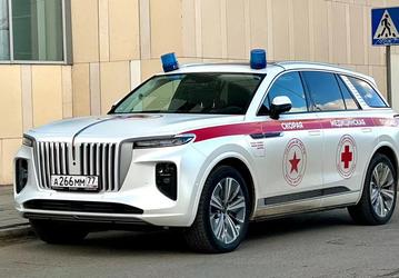 В Москве появилась роскошная «скорая помощь»: это люксовый 551-сильный внедорожник Hongqi E-HS9 ценой от 8 млн рублей