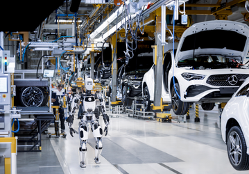 Собирать машины Mercedes-Benz теперь будут помогать человекоподобные роботы Apollo