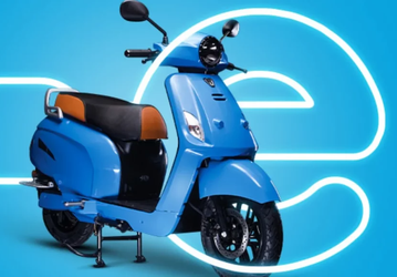 Рекордный запас хода 260 км, ABS, Bluetooth, GPS-навигация, недорого. Представлен электрический скутер Godawari EBLU Feo