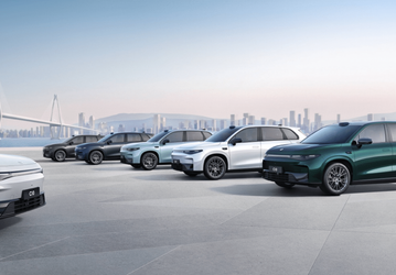 Запас хода 1200 км и кровать длиной 2,7 м — дешевле $18 000. Представлен Leapmotor C10