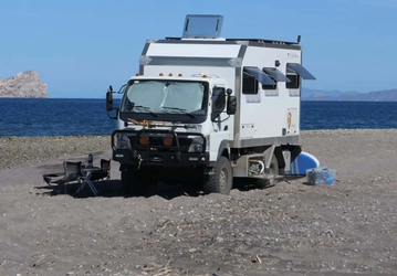 Mitsubishi Fuso превратили в необычный автодом