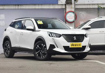 В России начали продавать кроссовер Peugeot 2008 с «заводской гарантией два года». У него 136 л.с. и «автомат»