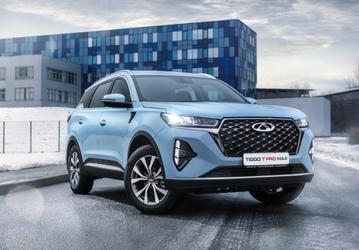 Самый популярный в России кроссовер Chery с полным приводом стал доступнее. У Chery Tiggo 7 Pro Max появились новые комплектации Comfort AWD и Prestige AWD