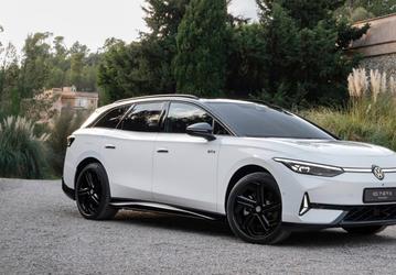 Самый мощный универсал Volkswagen за всю историю. Представлен Volkswagen ID. 7 GTX Tourer