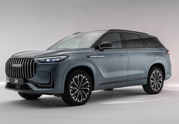 Конкурент Geely Monjaro от Chery предложит богатое оснащение. Раскрыты комплектации Jaecoo J8 (Chery Tiggo 9) для России