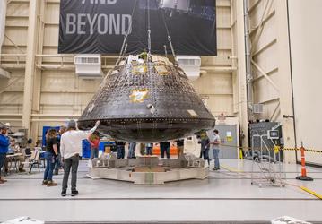 NASA начало серию тестов космического корабля Orion для миссии Artemis 2