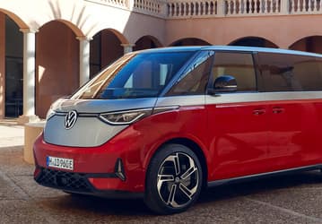335 л.с., полный привод и 6,5 с до 100 км/ч. Представлен минивэн Volkswagen ID. Buzz GTX c динамикой на уровне Golf GTI