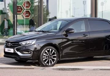 «Кстати, отличный автомобиль, не хуже, чем Ford или даже BMW "пятерка"». Глава Минфина сообщил, что ведомство получило первую партию Lada Aura