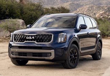 Внедорожники Kia Telluride самостоятельно уезжают с парковки задним ходом: объявлен отзыв
