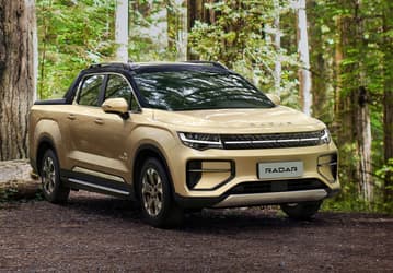 В Китае начали принимать заказы на полноприводный Geely Radar RD6. Это самый быстрый пикап на Востоке, он разгоняется до 100 км/ч за 4,5 с