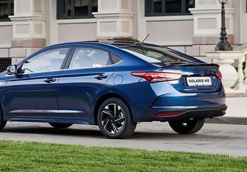 Два Solaris (Hyundai) и один Geely: названы самые дешевые в России седаны с классическим «автоматом»