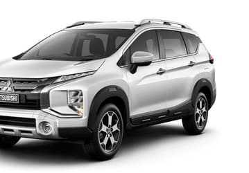 Без двухлетней гарантии, но зато дешевле на 700 тыс. рублей. Mitsubishi Xpander Cross у частных продавцов оказался гораздо доступнее, чем у дилеров