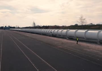 Hyperloop не забыт. В Нидерландах построили тестовый трек со всеми критическими технологиями вакуумного поезда