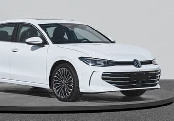 Это совершенно новый Volkswagen Passat Pro — и теперь он длиннее 5 метров
