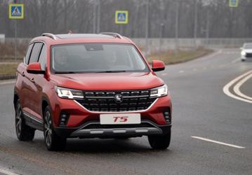Аналог Chery Tiggo 7 Pro и Geely Atlas Pro с двигателем «на основе технологий Mitsubishi» и 6-ступенчатым «автоматом». Представлен Forthing T5 для России
