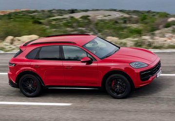Представлен Porsche Cayenne GTS 2024. Объявлены цены