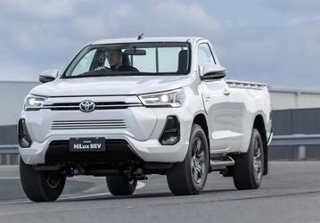 Теперь официально: Toyota выпустит пикап Hilux с совершенно новой силовой установкой