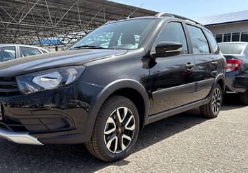 Lada Granta Cross 2024 уже у дилеров: живые фото и реальные цены (которые отличаются от официальной цены)