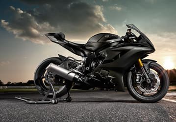 Honda CBR 600RR и Suzuki GSX-R 600 — мотоциклы, которыми россияне интересуются больше всего. «Автотека» назвала самые популярные мотоциклы в России в 2024 году