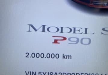Tesla Model S проехала 2 млн км. Владельцу из Германии понадобилось на это 10 лет