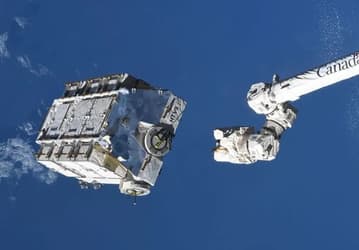 NASA подтвердило, что объект, пробивший крышу дома во Флориде, прибыл с МКС