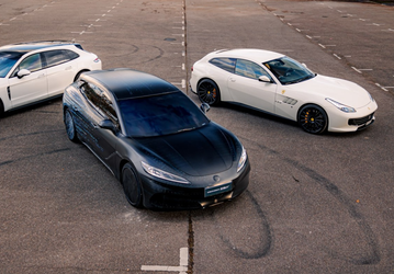 Детище Mercedes-Benz и BYD, конкурирующее с Porsche Panamera. 952-сильный Denza Z9 GT показали в деле
