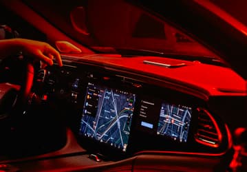 В авто Chery для России появилась локализованная навигация на базе технологий Яндекса — с внедорожником Exeed VX во главе