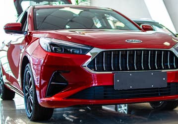 Опубликованы новые официальные цены на автомобили JAC в России