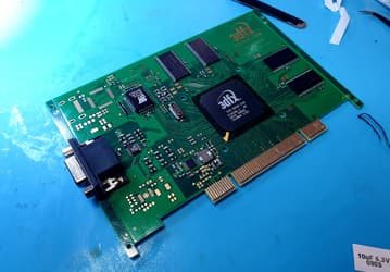 Этой видеокарте четверть века, но ей дали новую жизнь и порты HDMI и DVI. Энтузиасты создали проект VoodooX на GPU 3dfx VSA-100