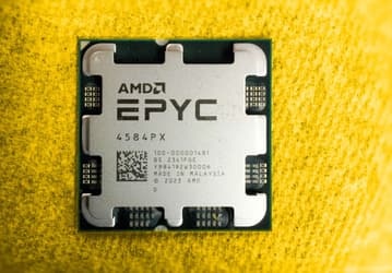Что-то совершенно новое для AMD. Серверные процессоры Epyc 4004 в исполнении AM5 засветились в Сети