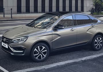 Дилеры: уже в мае Lada Vesta подорожает на 30–50 тысяч рублей