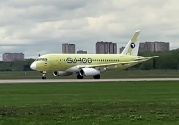 Первый лётный экземпляр отечественного авиалайнера SSJ New прибыл в Жуковский для прохождения сертификационных лётных испытаний