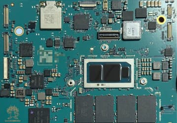 Это официально «несуществующий» процессор Intel из поколения, которое компания не хочет вспоминать. Появились фото Core M3-8114Y на плате с изображением покемона